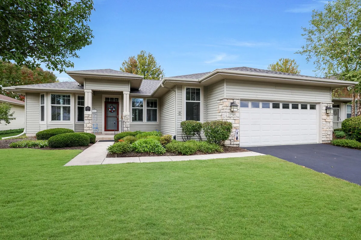 Property Slideshow image 1 of 1 | 12365 hickory ct, Huntley, IL, 60142