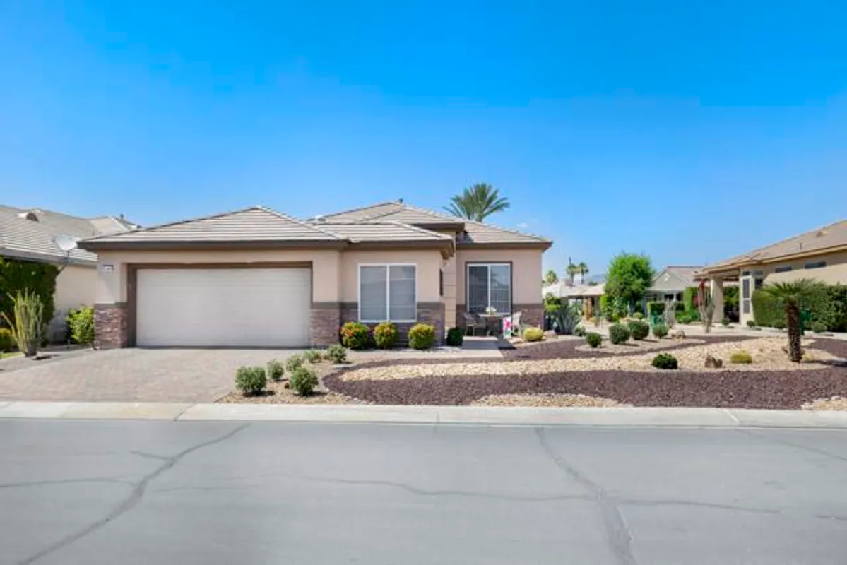 Property Slideshow image 1 of 35 | 80484 muirfield dr, Indio, CA, 92201