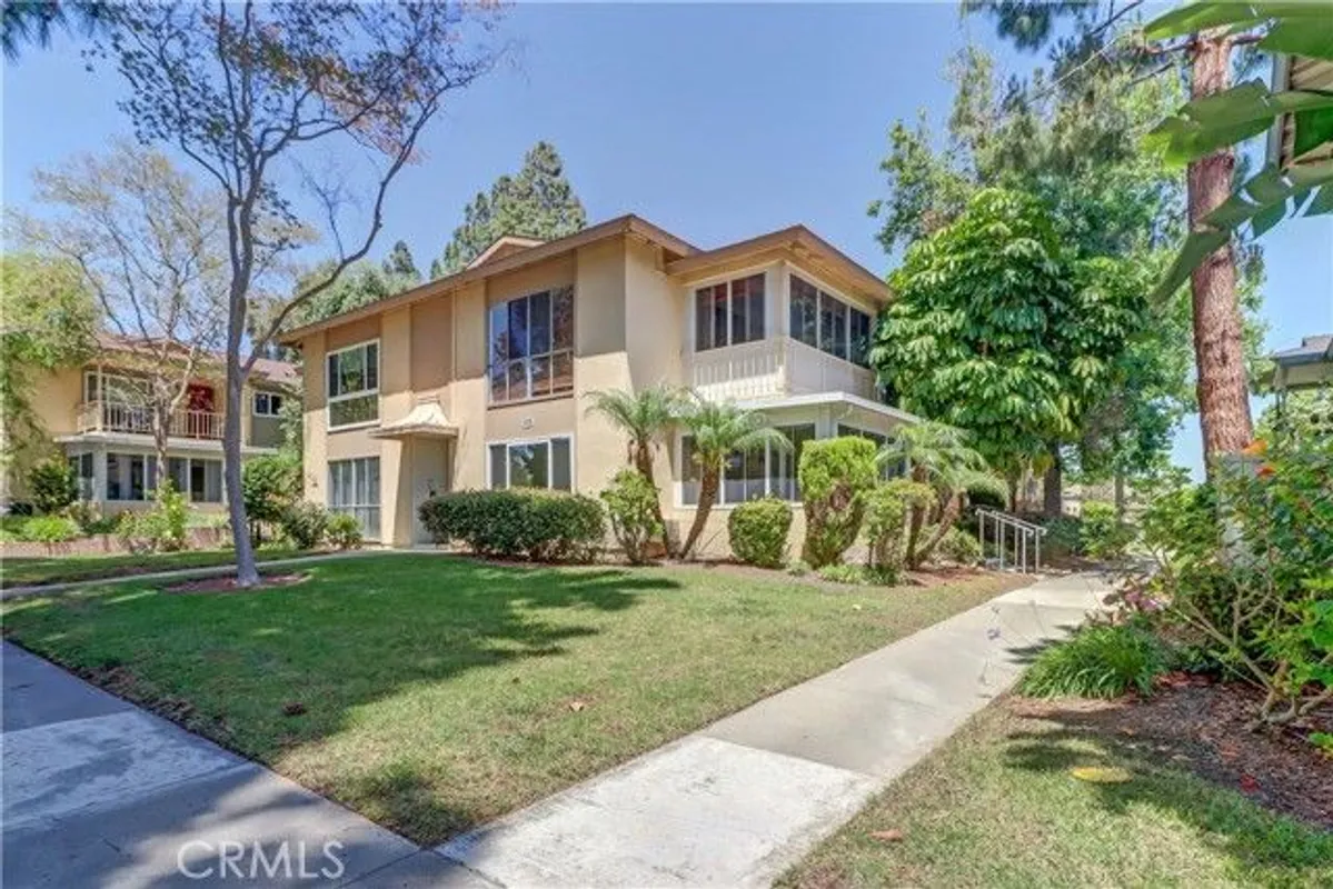 Property Slideshow image 1 of 46 | 212 avenida majorca d, Laguna Woods, CA, 92637