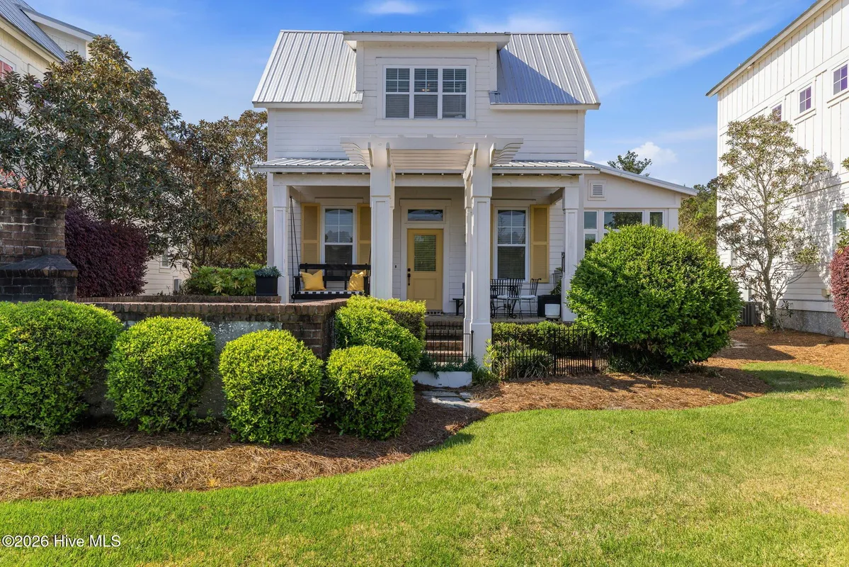Property Slideshow image 1 of 54 | 807 meadowsweet ln, Leland, NC, 28451
