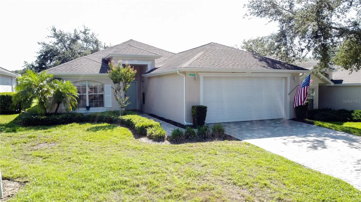 Property Slideshow image 1 of 76 | 2292 edmonton ct, Clermont, FL, 34711