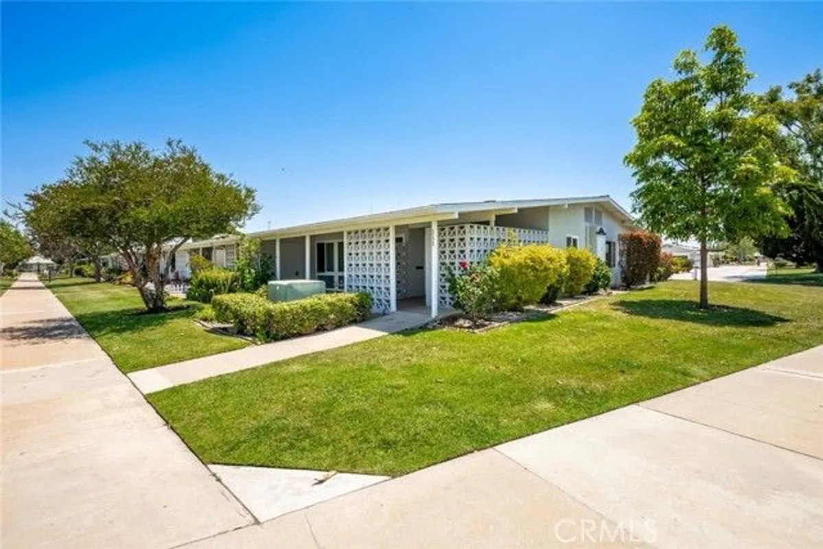 Property Slideshow image 1 of 31 | 13641 alderwood ln 35g, Seal Beach, CA, 90740
