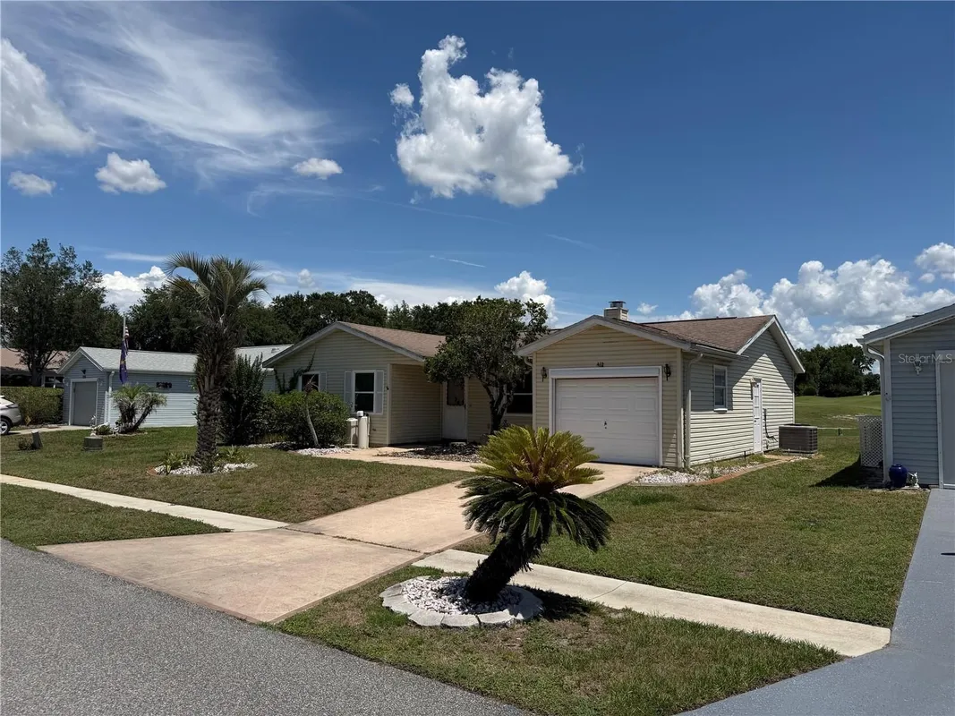 Property Slideshow image 1 of 22 | 412 westwood dr, Leesburg, FL, 34748