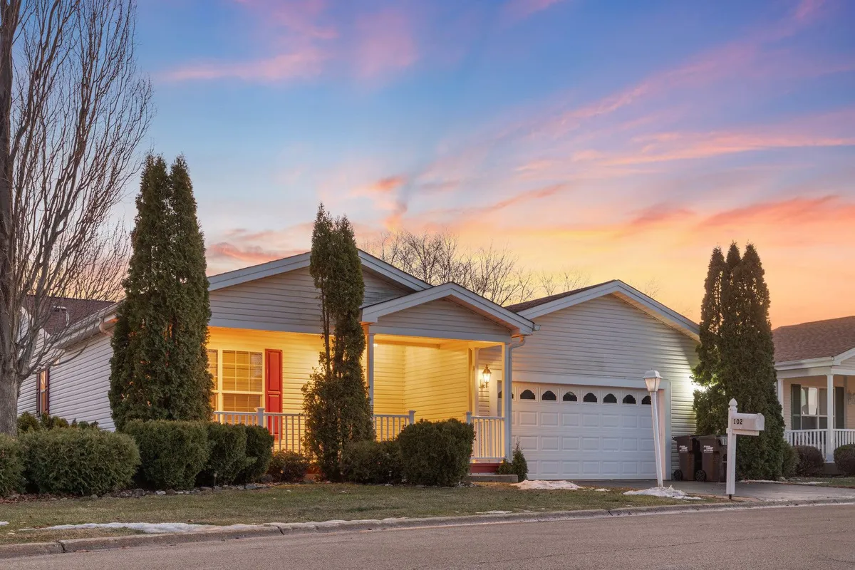 Property Slideshow image 1 of 58 | 102 hitching post ln, Grayslake, IL, 60030