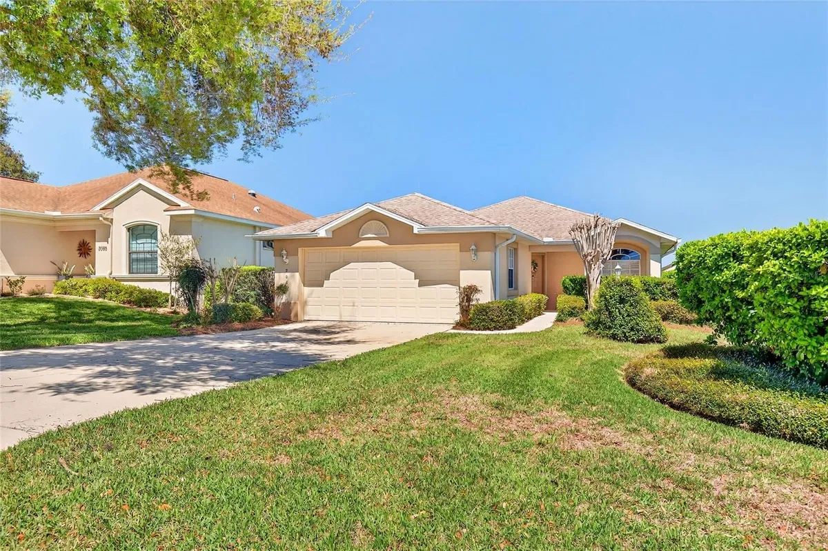 Property Slideshow image 1 of 37 | 2081 n brentwood cir, Lecanto, FL, 34461