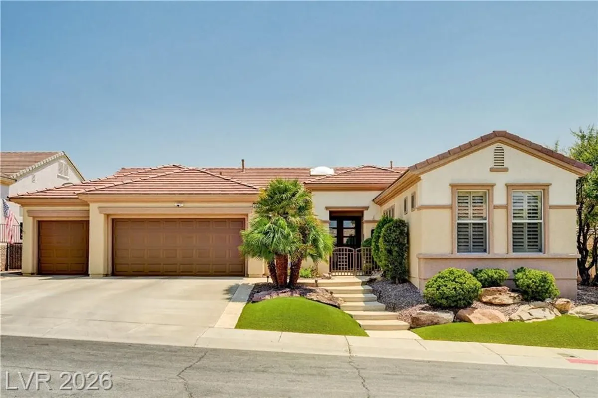 Property Slideshow image 1 of 33 | 2831 somerset springs dr, Henderson, NV, 89052