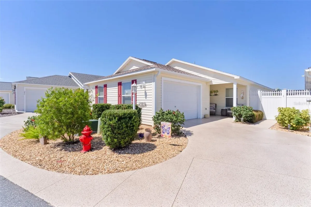 Property Slideshow image 1 of 46 | 1253 zydeco ct, The Villages, FL, 32163