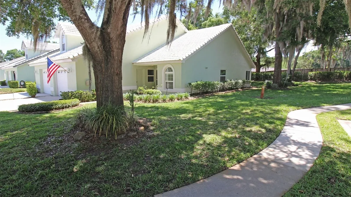 Property Slideshow image 1 of 40 | 704 moray dr, Inverness, FL, 34453