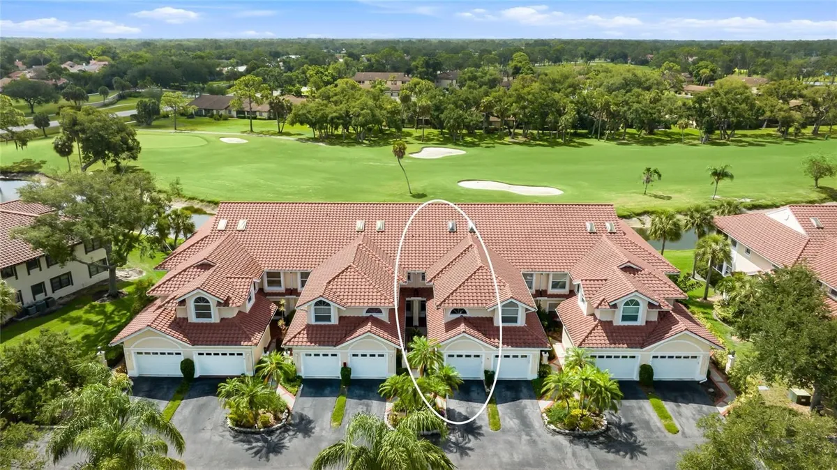 Property Slideshow image 1 of 44 | 5590 golf pointe dr 5590, Sarasota, FL, 34243