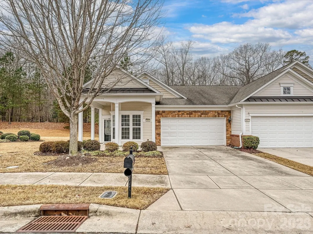 Property Slideshow image 1 of 26 | 9009 smokey hill ln, Fort Mill, SC, 29707