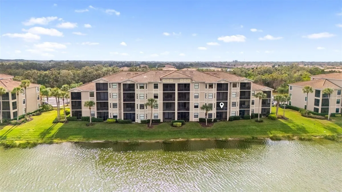Property Slideshow image 1 of 27 | 7015 river hammock dr 203, Bradenton, FL, 34212