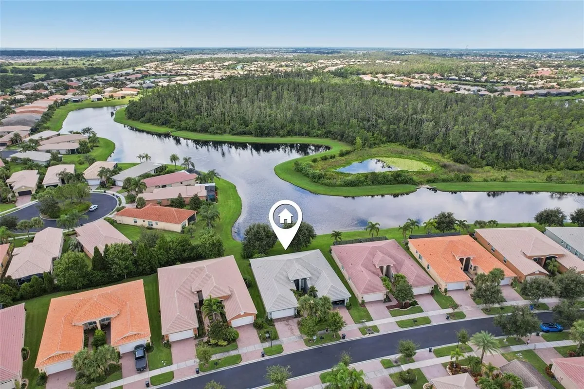 Property Slideshow image 1 of 69 | 15820 aurora lake cir, Wimauma, FL, 33598