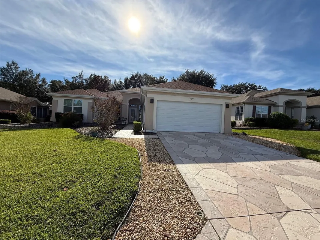 Property Slideshow image 1 of 31 | 12871 se 92nd court rd, Summerfield, FL, 34491