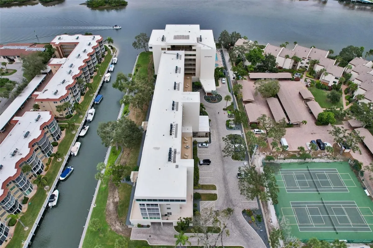 Property Slideshow image 1 of 46 | 1325 s portofino dr 309, Sarasota, FL, 34242