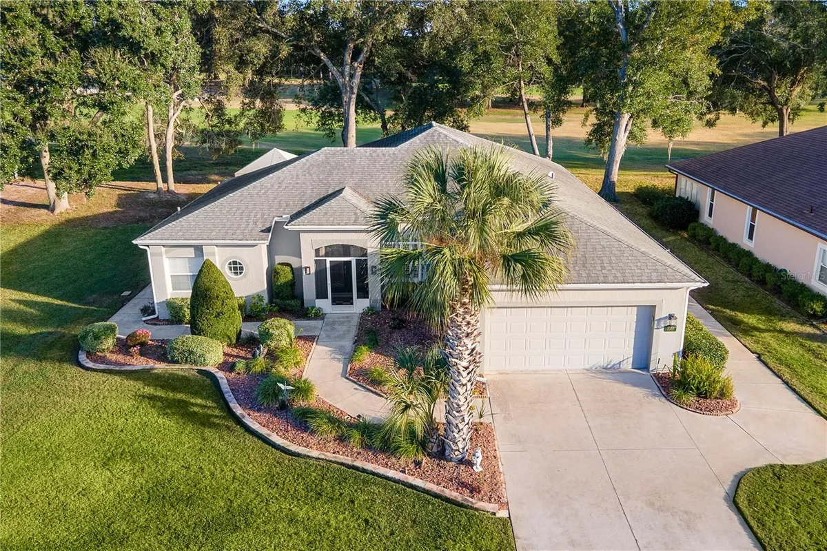 Property Slideshow image 1 of 53 | 5355 grove mnr, Lady Lake, FL, 32159