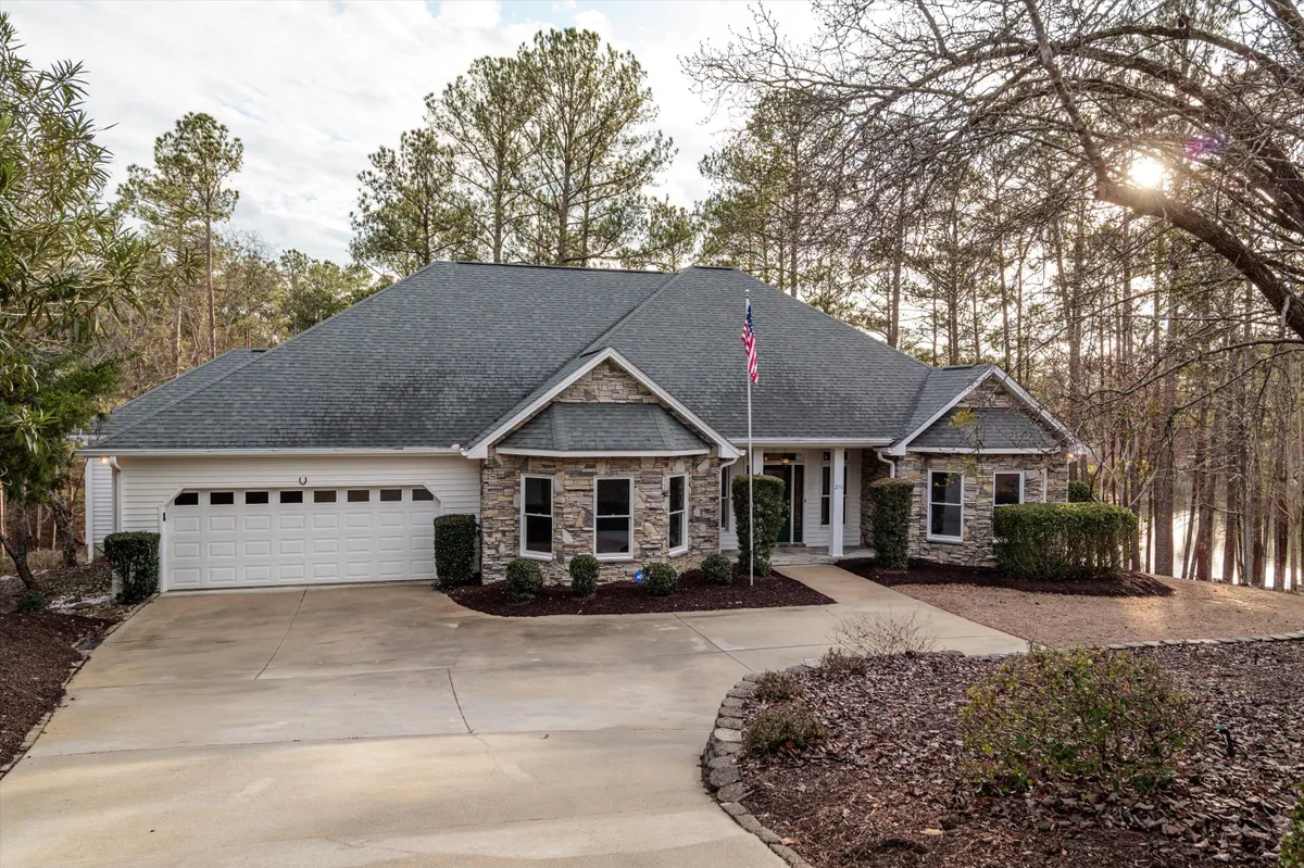 Property Slideshow image 1 of 56 | 210 daly pl, Mccormick, SC, 29835