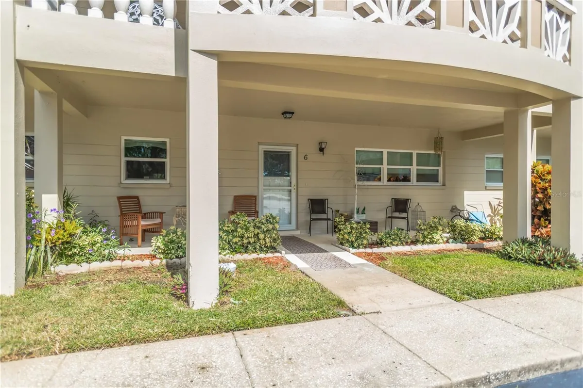 Property Slideshow image 1 of 32 | 2350 haitian dr apt 6, Clearwater, FL, 33763