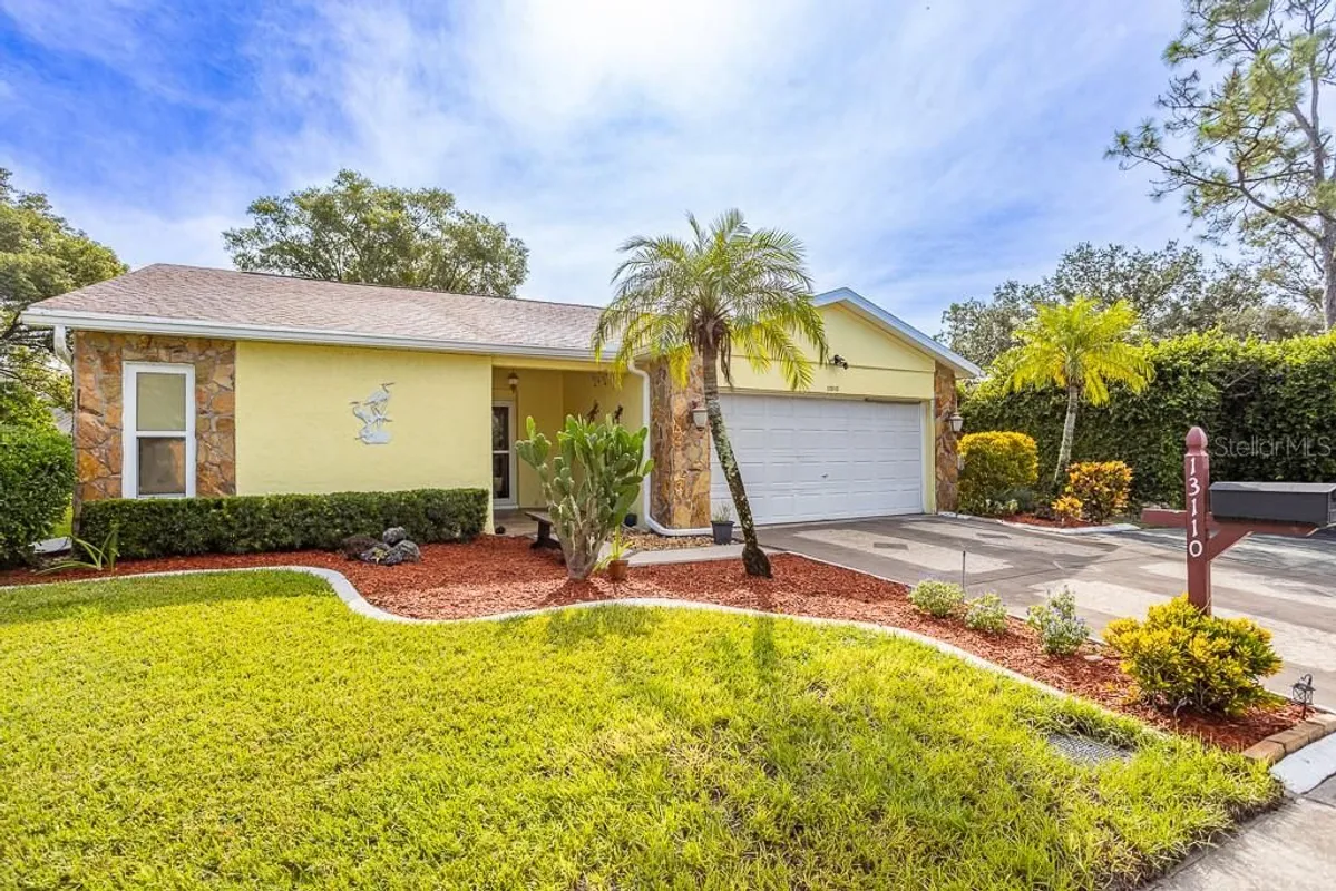 Property Slideshow image 1 of 54 | 13110 elgar pl, Riverview, FL, 33579