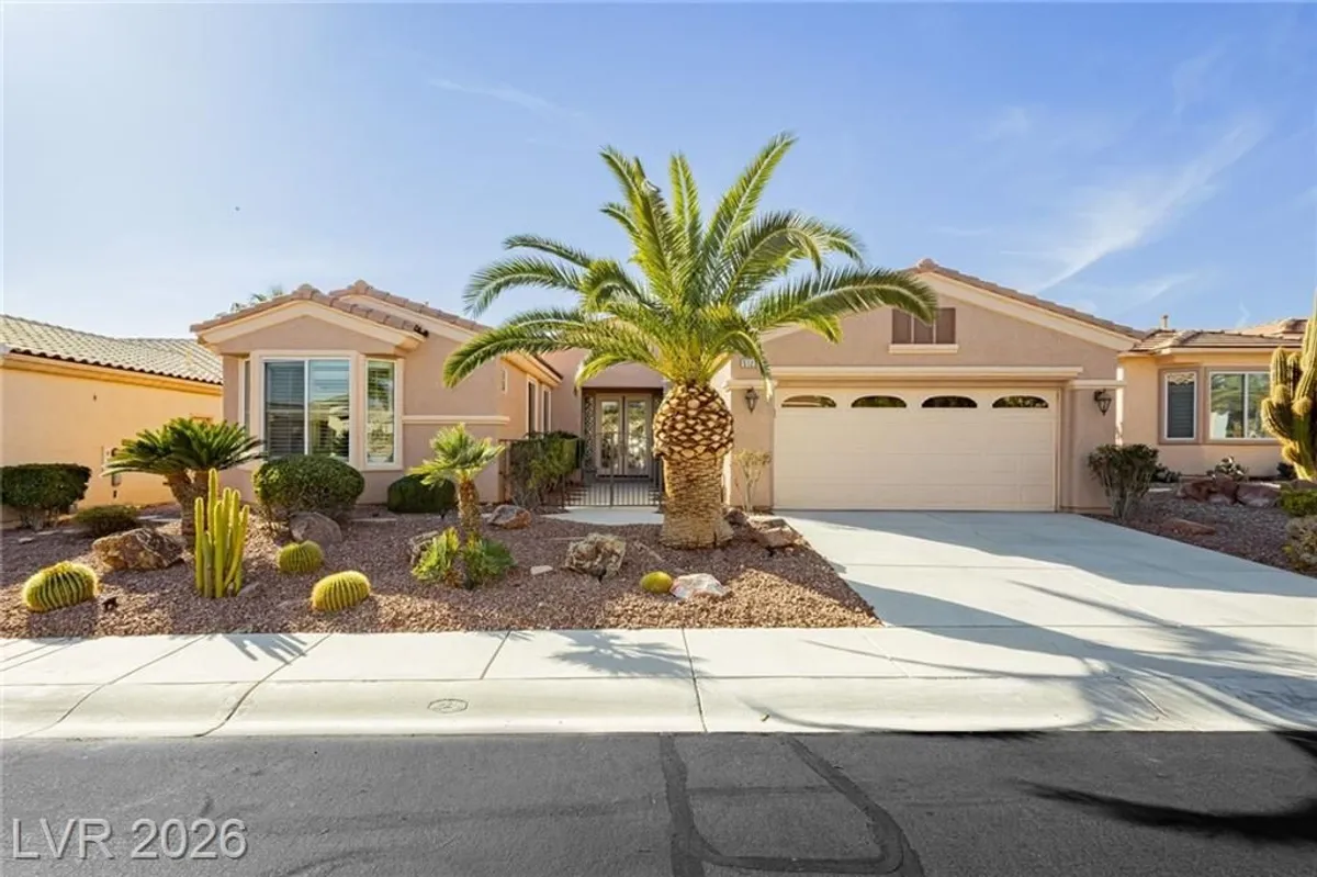 Property Slideshow image 1 of 54 | 5123 vincitor st, Las Vegas, NV, 89135