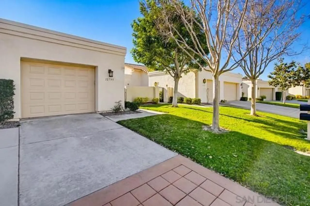 Property Slideshow image 1 of 41 | 12795 via moura, San Diego, CA, 92128