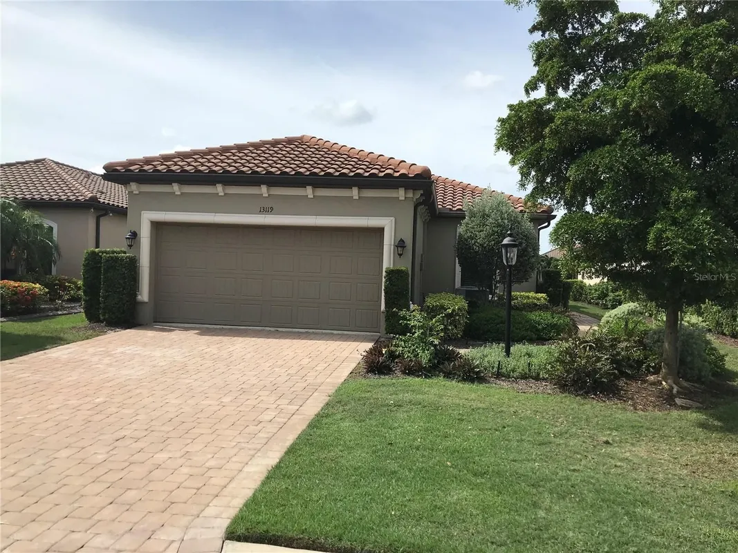 Property Slideshow image 1 of 12 | 13119 prima dr, Lakewood Ranch, FL, 34211