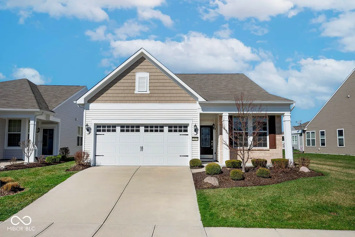Property Slideshow image 1 of 31 | 12838 arista ln, Fishers, IN, 46037