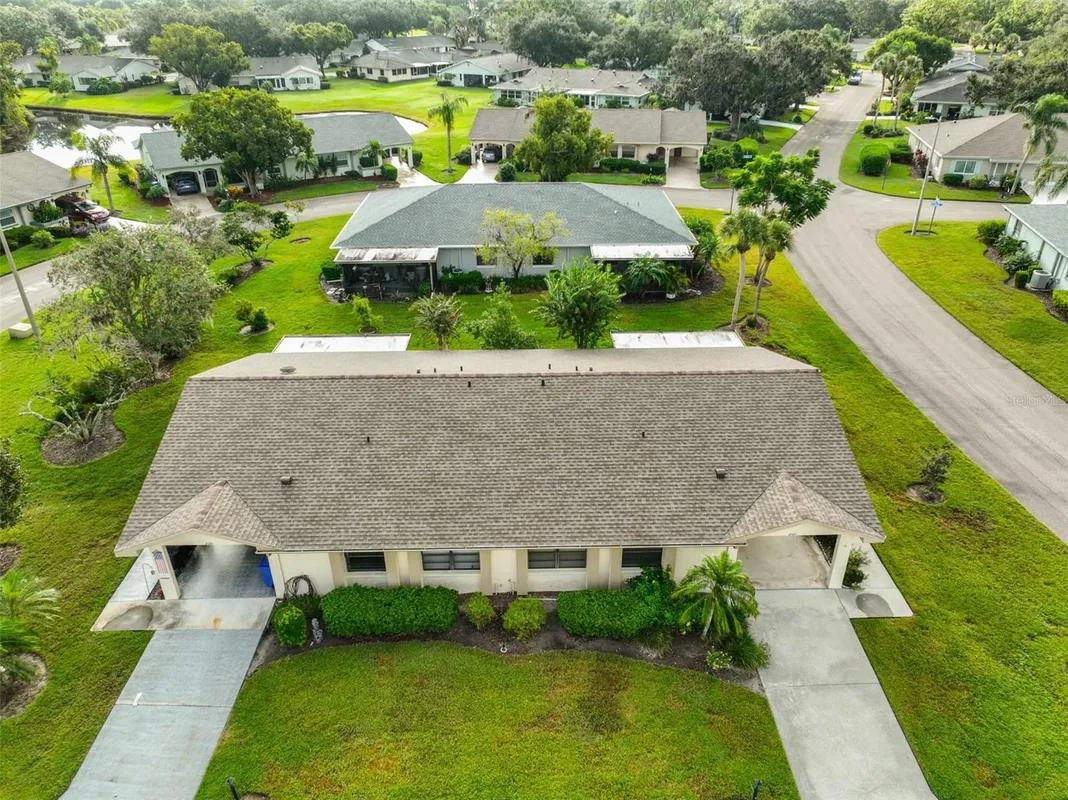 Property Slideshow image 1 of 87 | 2122 hereford dr # 511, Sun City Center, FL, 33573