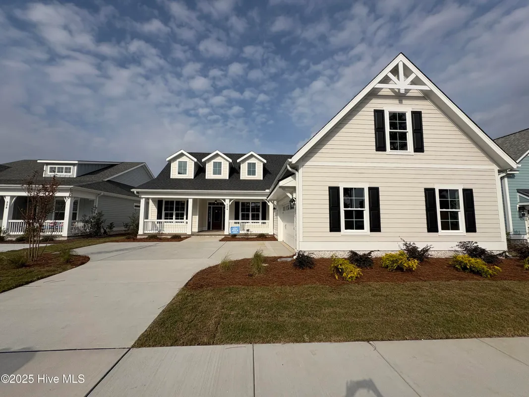 Property Slideshow image 1 of 60 | 504 sancai run, Wilmington, NC, 28412