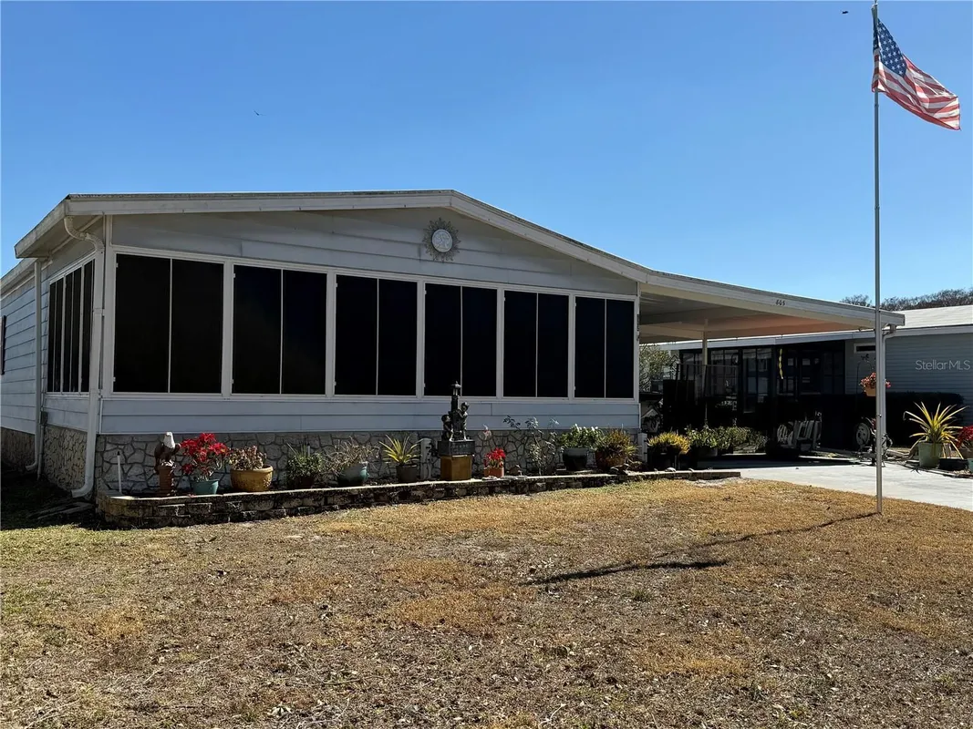 Property Slideshow image 1 of 12 | 805 oak blvd, Wildwood, FL, 34785