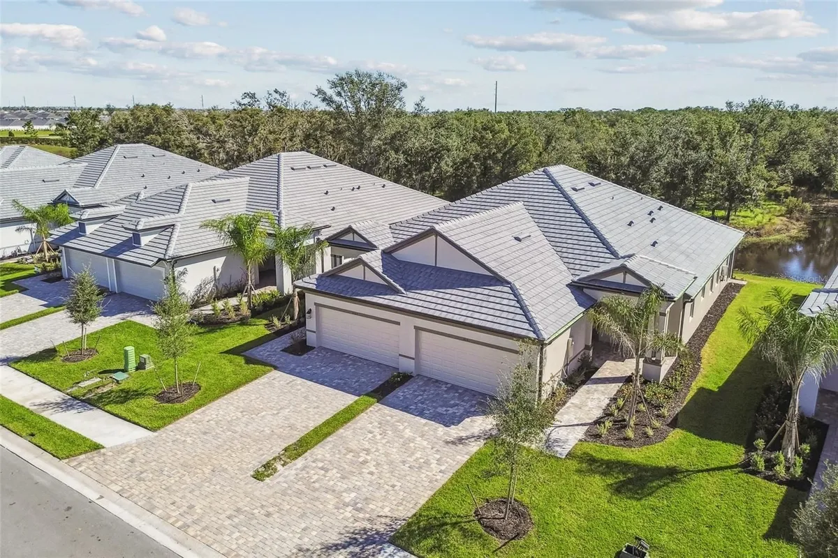 Property Slideshow image 1 of 43 | 18080 cherished loop, Lakewood Ranch, FL, 34211