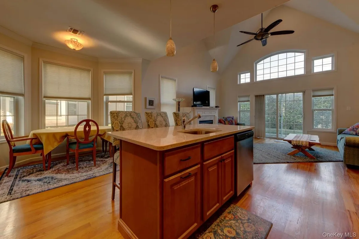Property Slideshow image 1 of 25 | 12 wolfe cir, West Nyack, NY, 10994