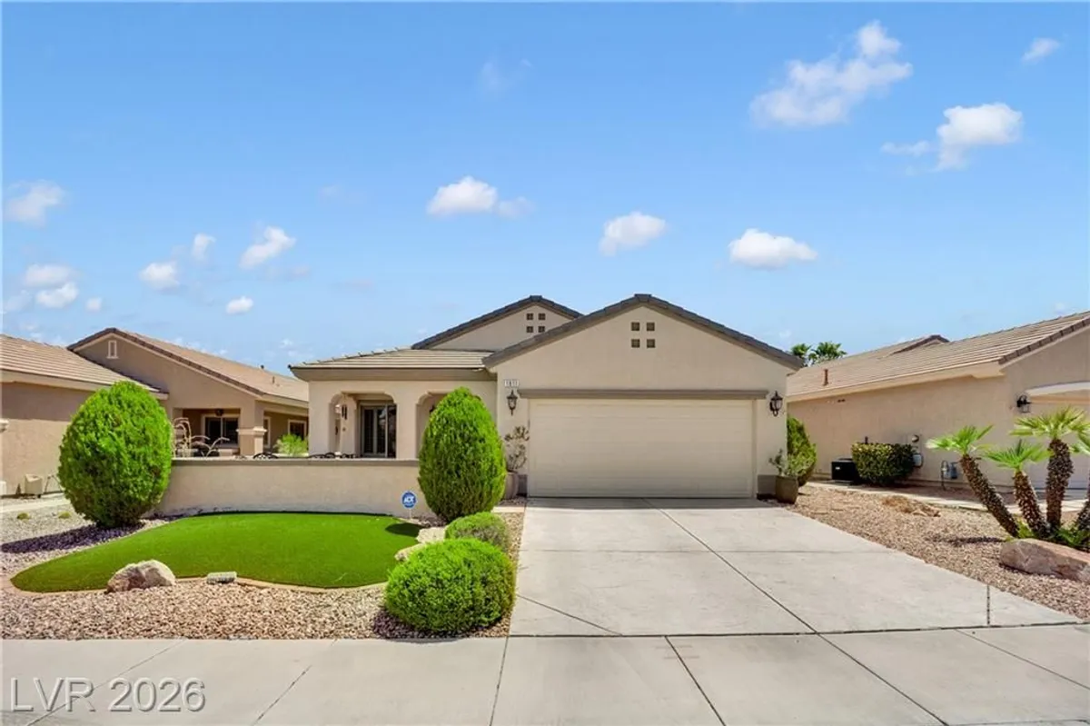 Property Slideshow image 1 of 21 | 1811 tiger creek ave, Henderson, NV, 89012