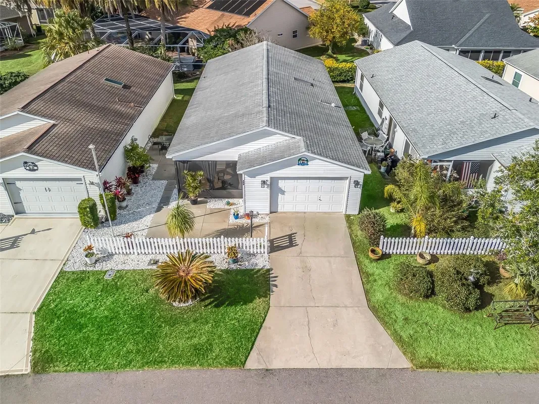 Property Slideshow image 1 of 44 | 444 hildalgo dr, The Villages, FL, 32159