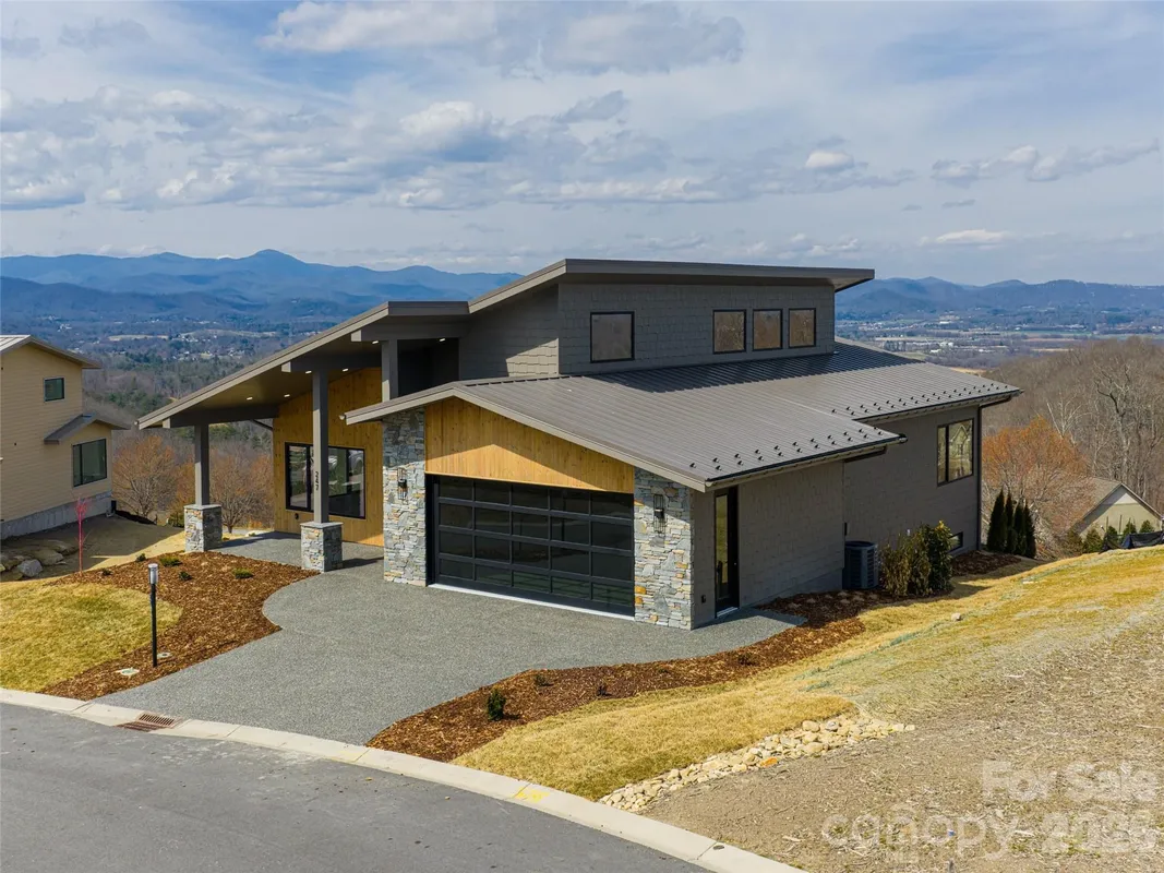 Property Slideshow image 1 of 48 | 247 coachman dr, Hendersonville, NC, 28791