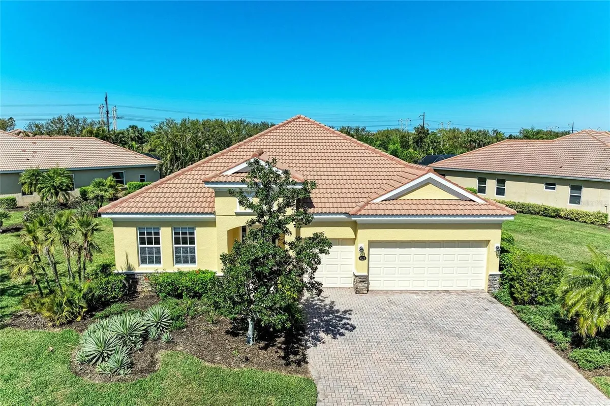 Property Slideshow image 1 of 47 | 428 grand preserve cv, Bradenton, FL, 34212