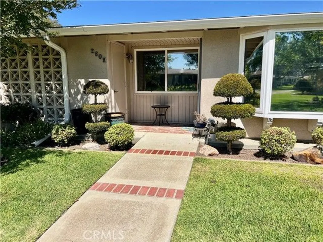 Property Slideshow image 1 of 26 | 13100 shawnee ln # m11 # 208h, Seal Beach, CA, 90740