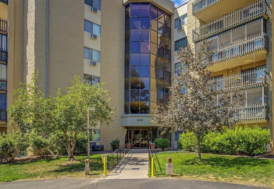 Property Slideshow image 1 of 34 | 14102 e linvale pl 606, Aurora, CO, 80014