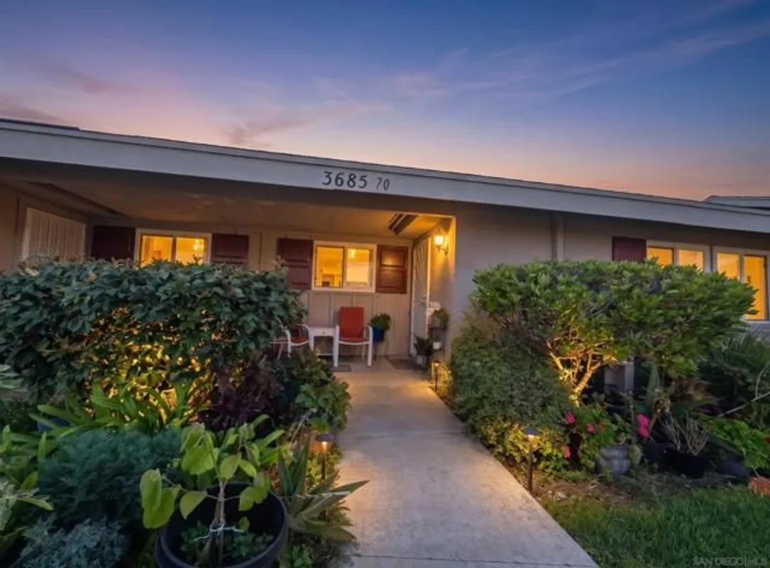 Property Slideshow image 1 of 2 | 3685 n vis 70, Oceanside, CA, 92057