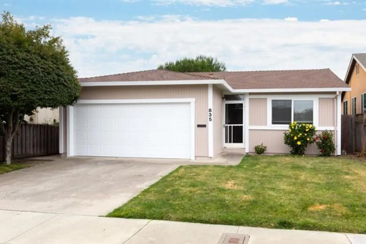 Property Slideshow image 1 of 17 | 835 cynthia dr, Watsonville, CA, 95076