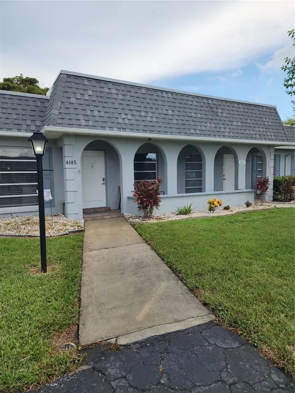 Property Slideshow image 1 of 7 | 4105 35th ave 4105, Bradenton, FL, 34205