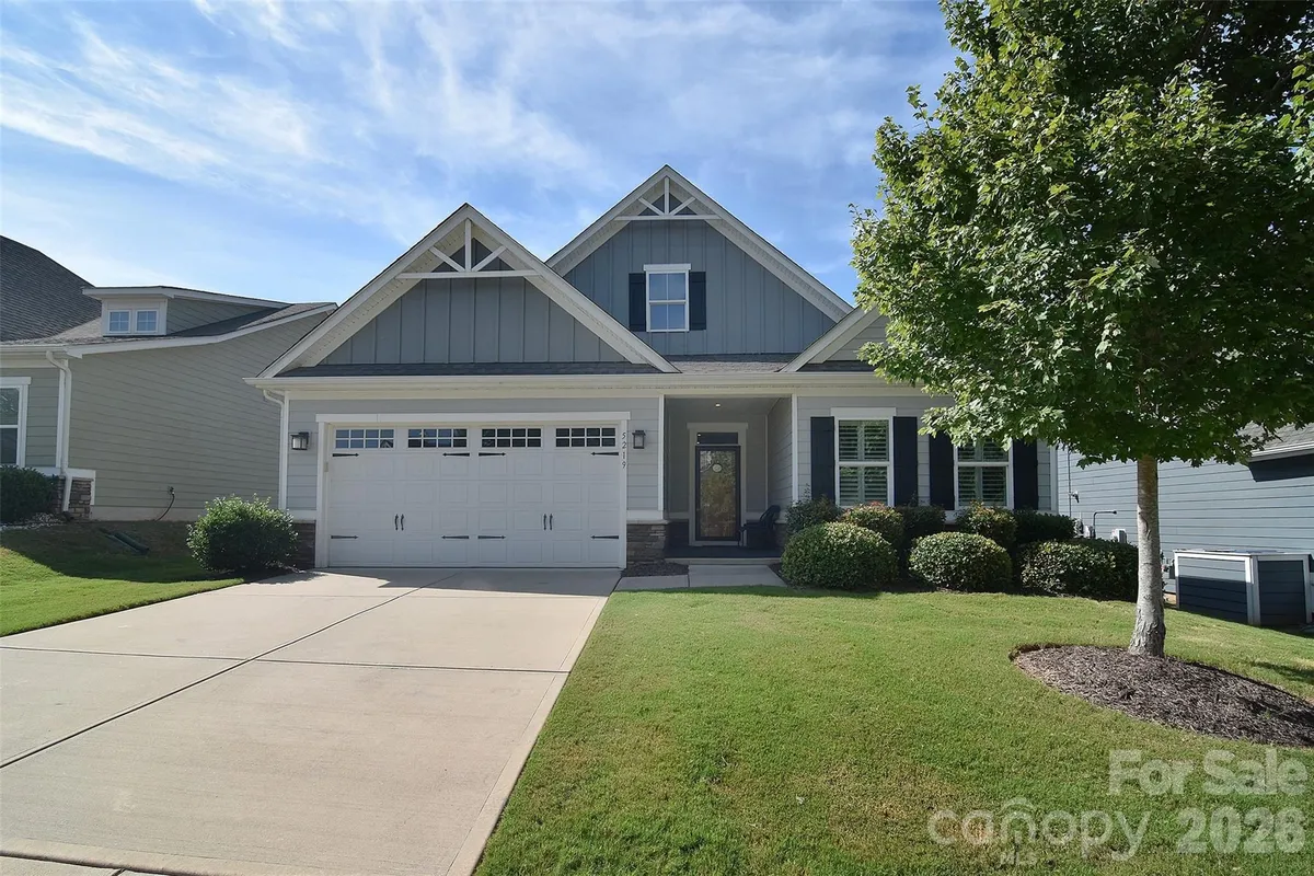 Property Slideshow image 1 of 38 | 5219 larewood dr, Charlotte, NC, 28215