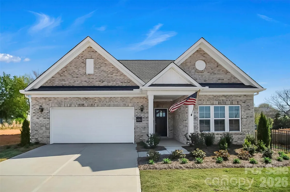Property Slideshow image 1 of 36 | 3054 constitution ln, Gastonia, NC, 28056
