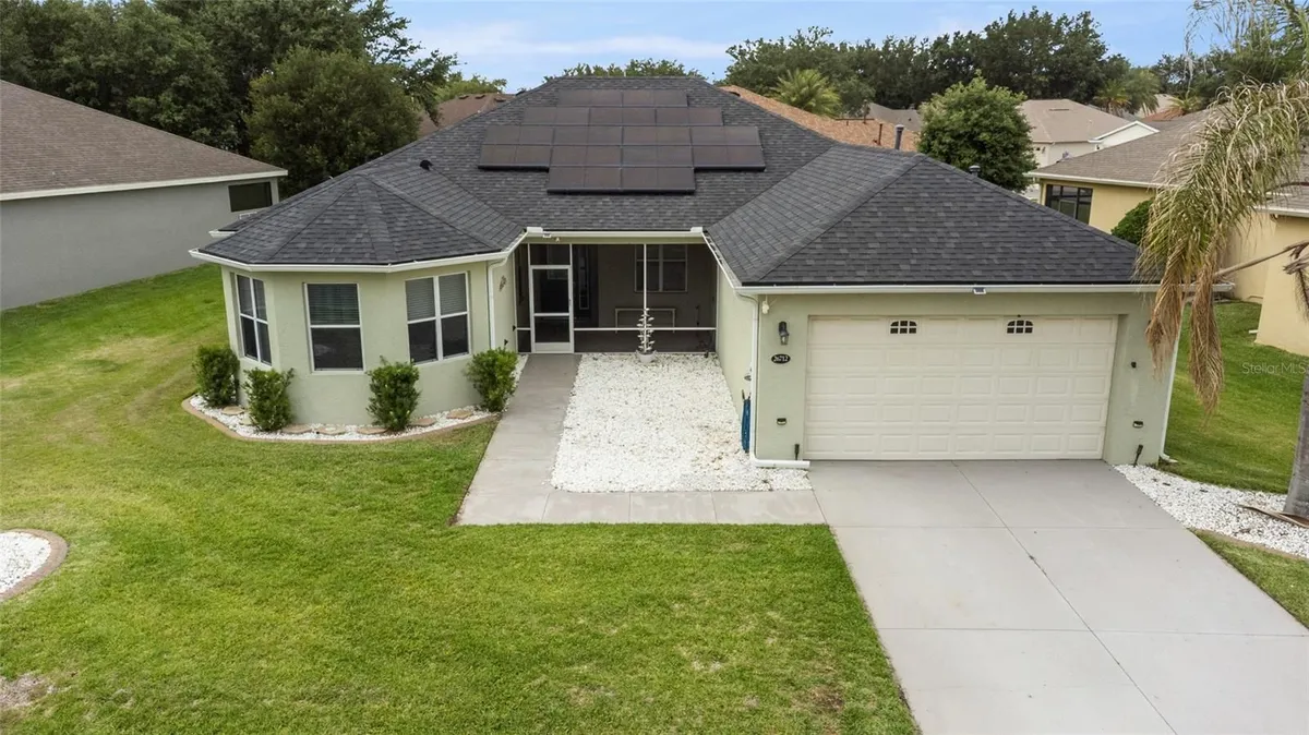 Property Slideshow image 1 of 54 | 26712 augusta springs cir, Leesburg, FL, 34748
