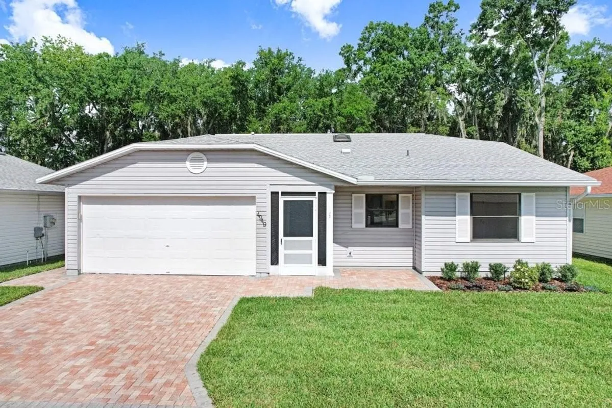 Property Slideshow image 1 of 47 | 4949 pleasant hollow trl 211, Lakeland, FL, 33811