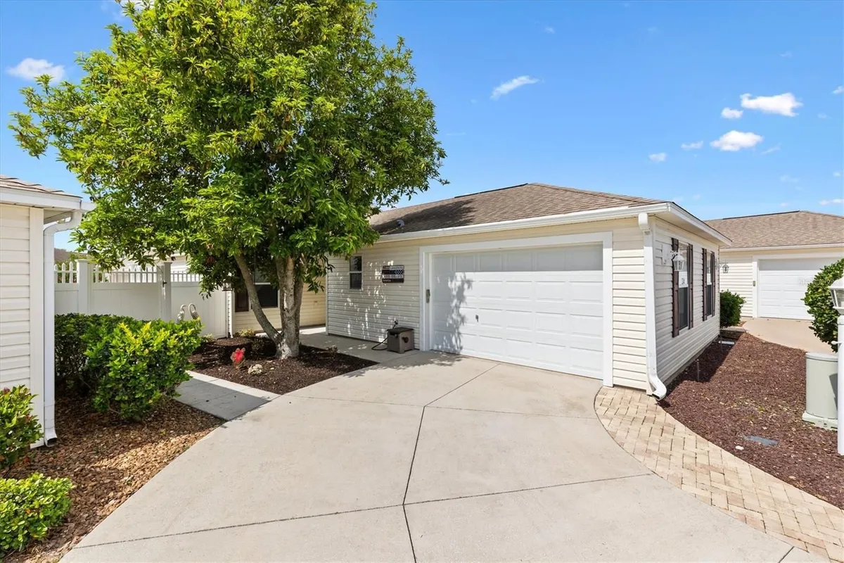 Property Slideshow image 1 of 30 | 2246 crestview st, The Villages, FL, 32162
