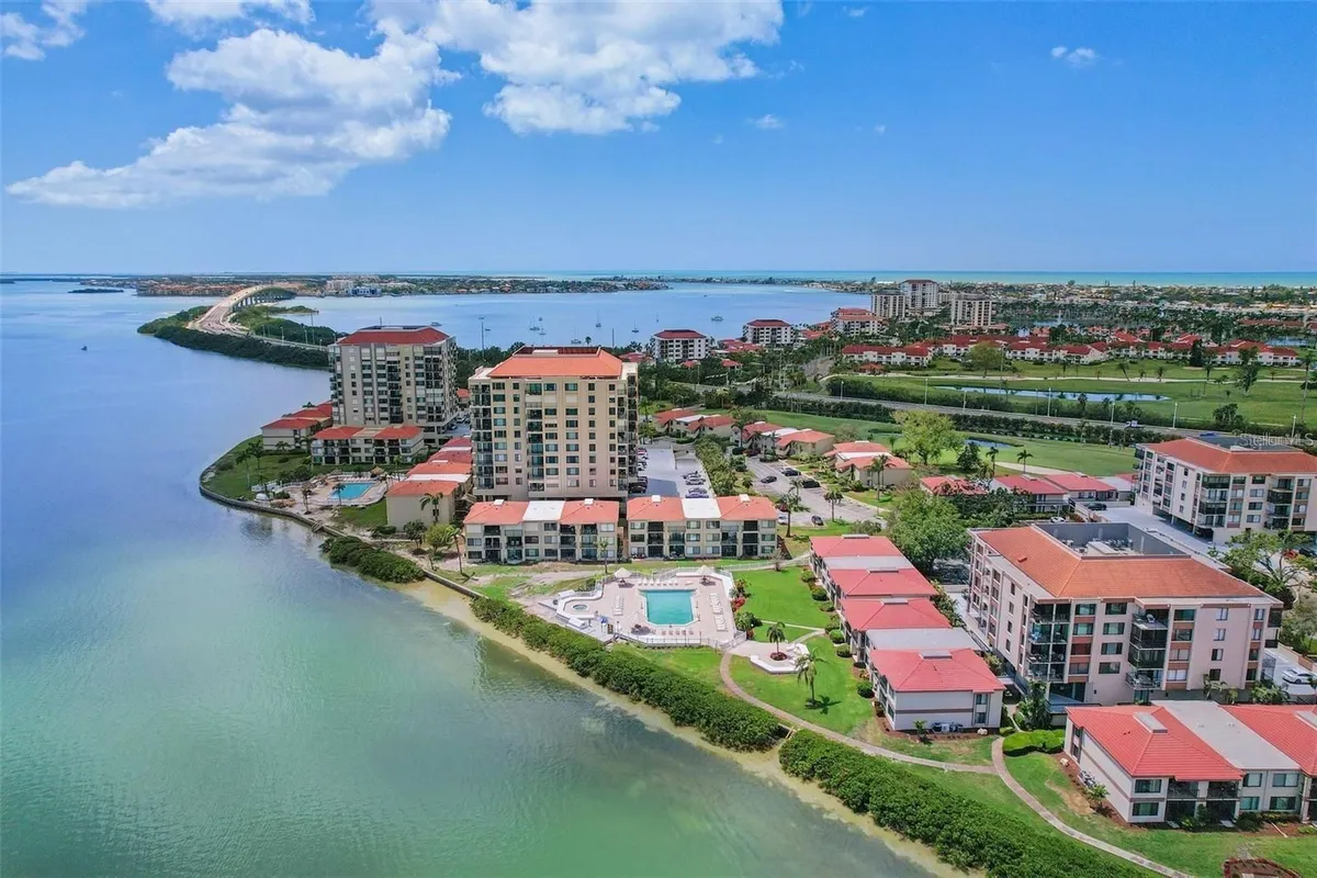 Property Slideshow image 1 of 42 | 6322 palma del mar blvd s apt 706, St Petersburg, FL, 33715