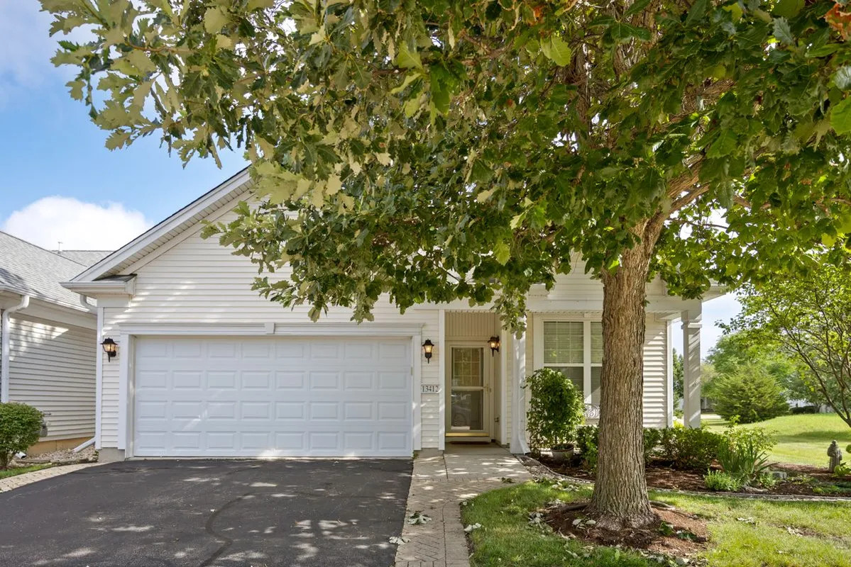Property Slideshow image 1 of 22 | 13412 morgan way, Huntley, IL, 60142
