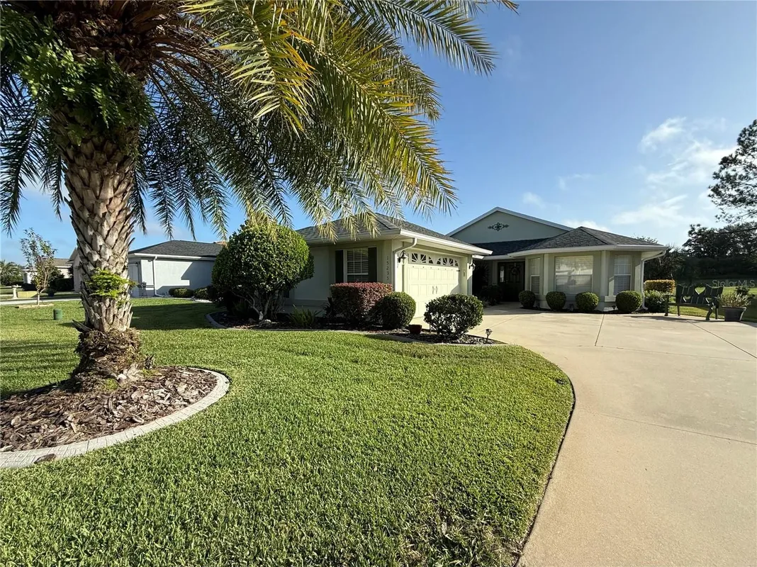 Property Slideshow image 1 of 52 | 15235 sw 14th avenue rd, Ocala, FL, 34473
