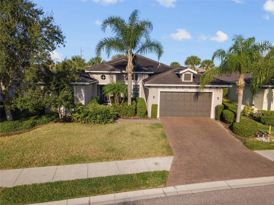 Property Slideshow image 1 of 27 | 942 preservation st, Bradenton, FL, 34208