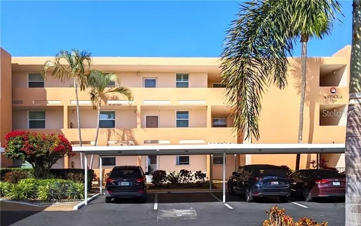 Property Slideshow image 1 of 33 | 7560 bay island dr 149, South Pasadena, FL, 33707